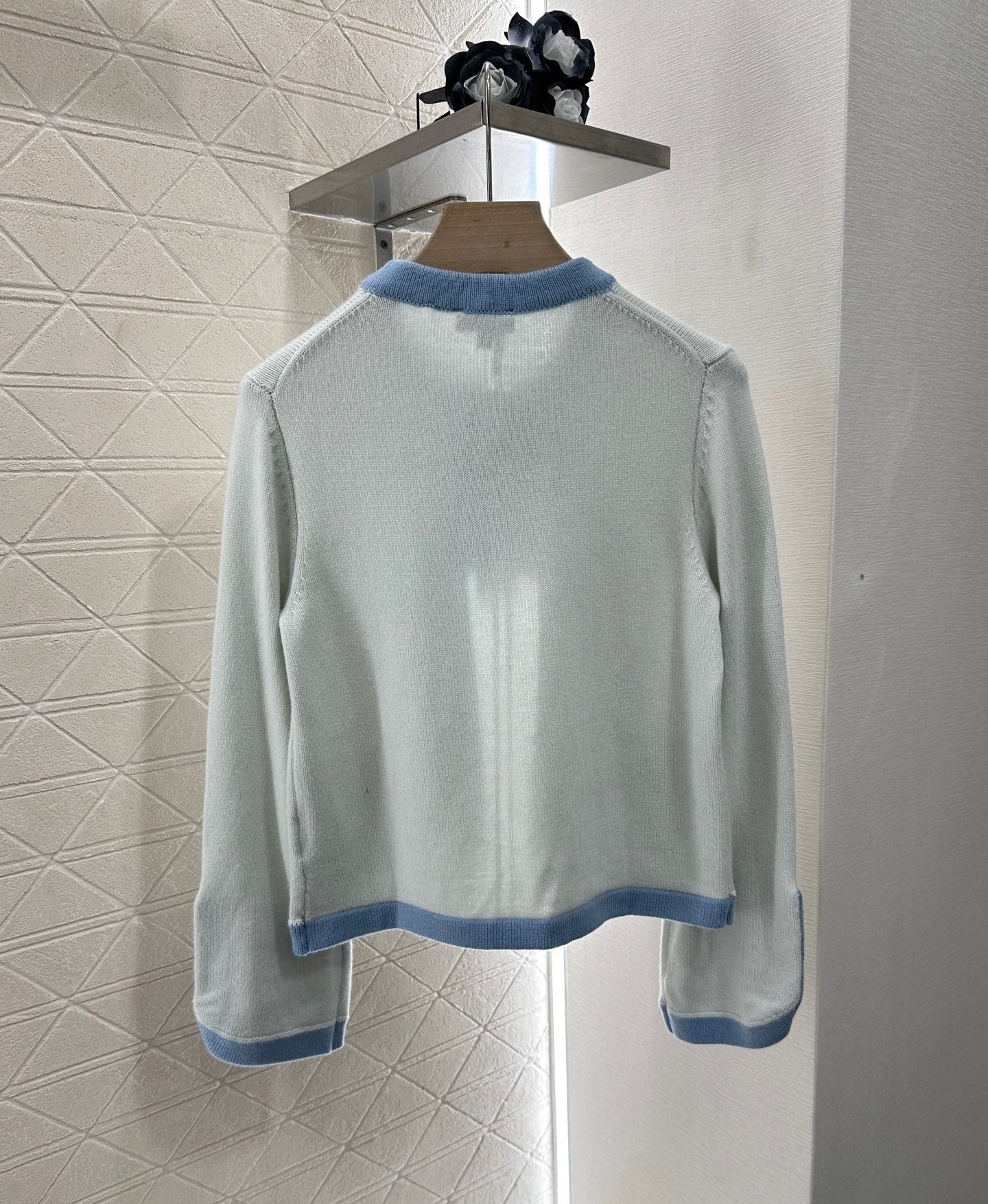 25 new products Knitted cardigan