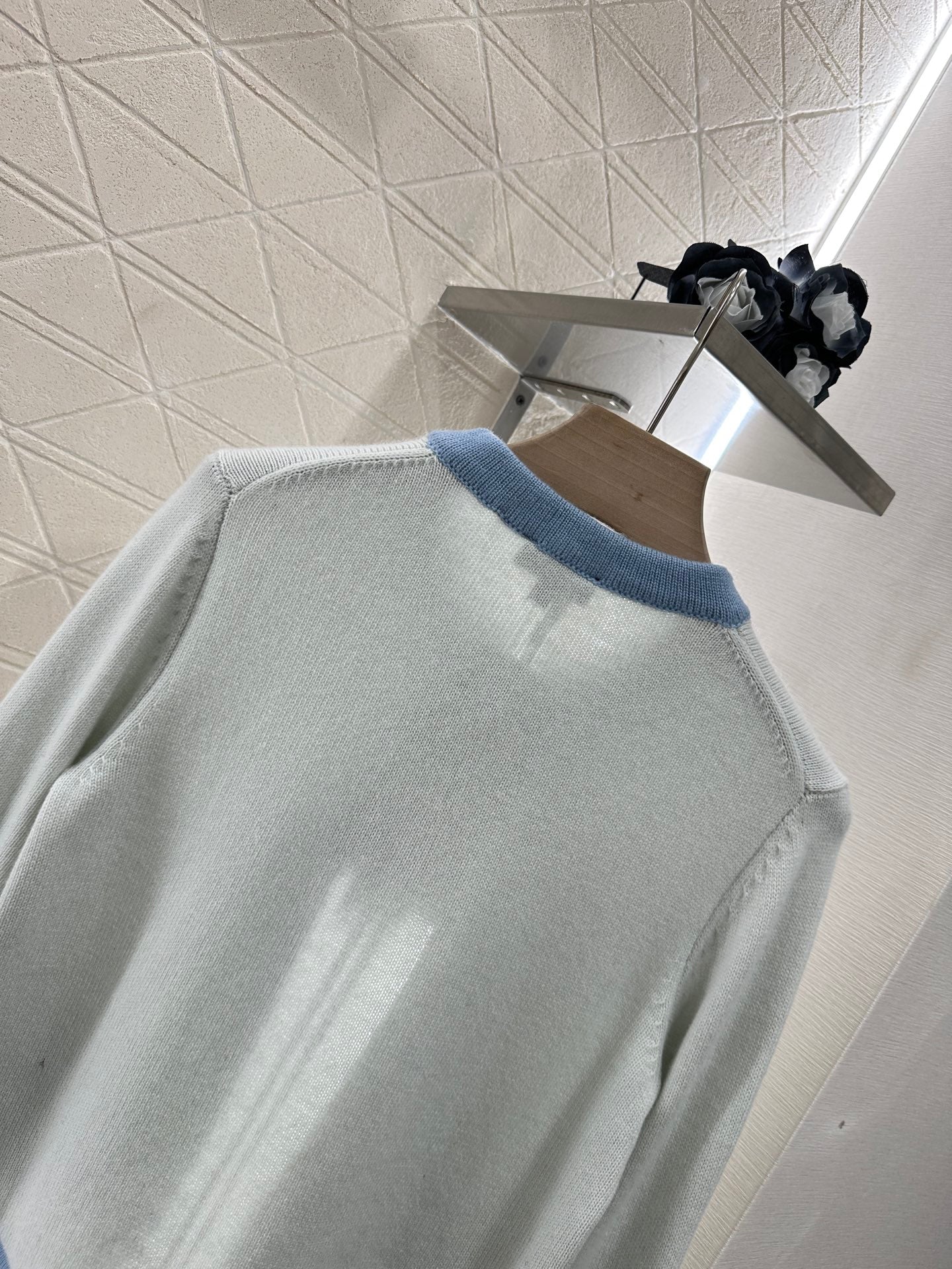 25 new products Knitted cardigan