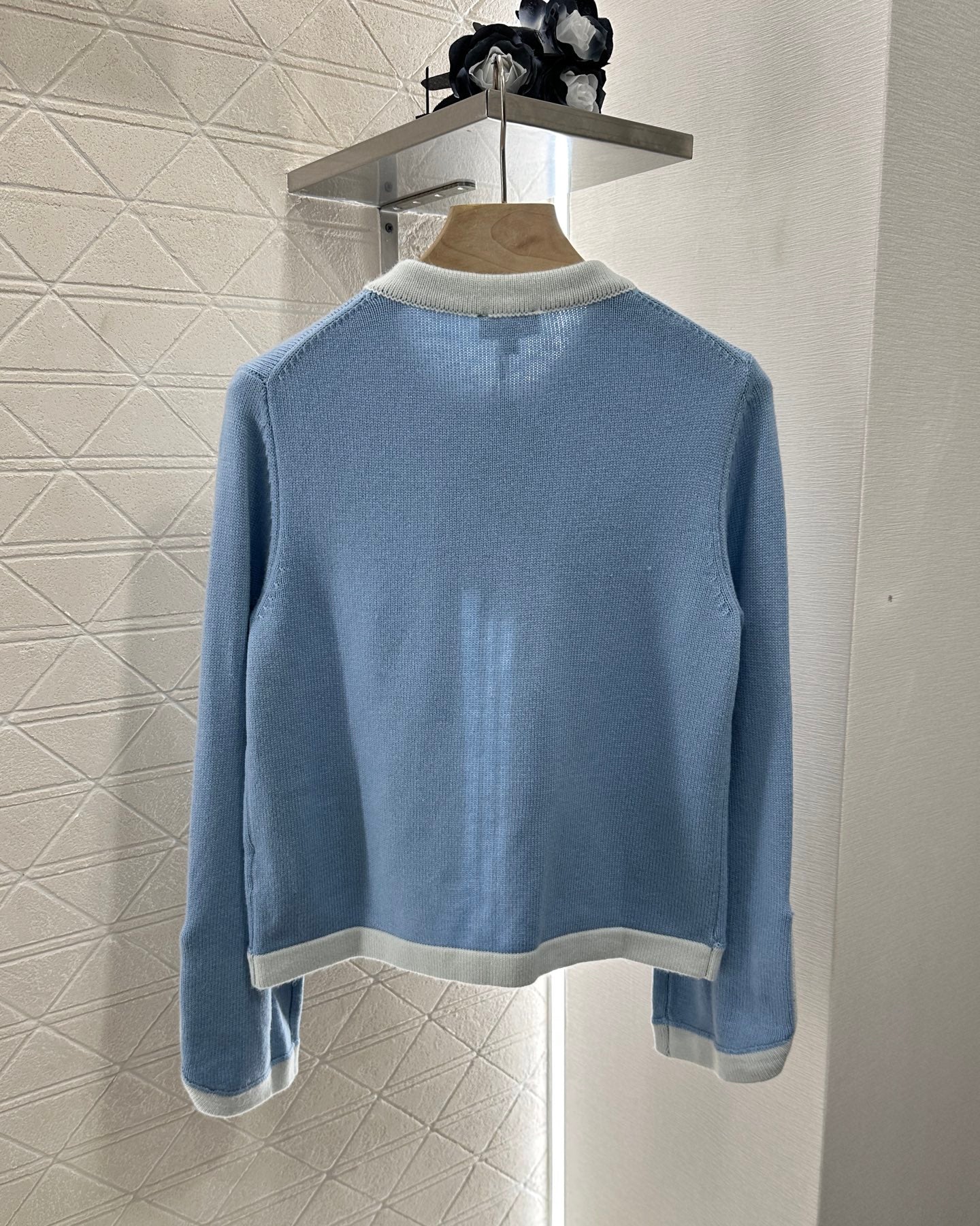 25 new products Knitted cardigan