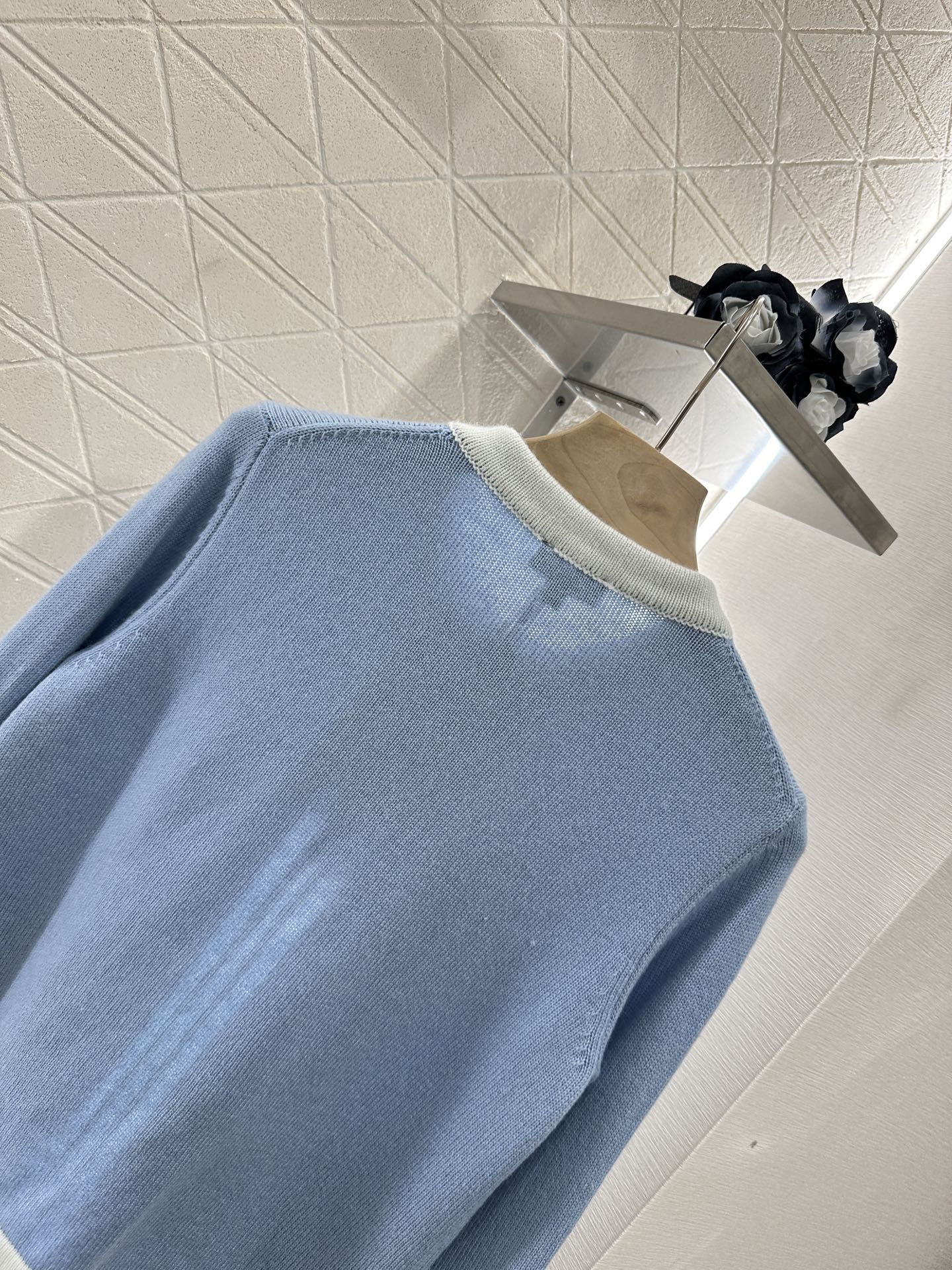 25 new products Knitted cardigan