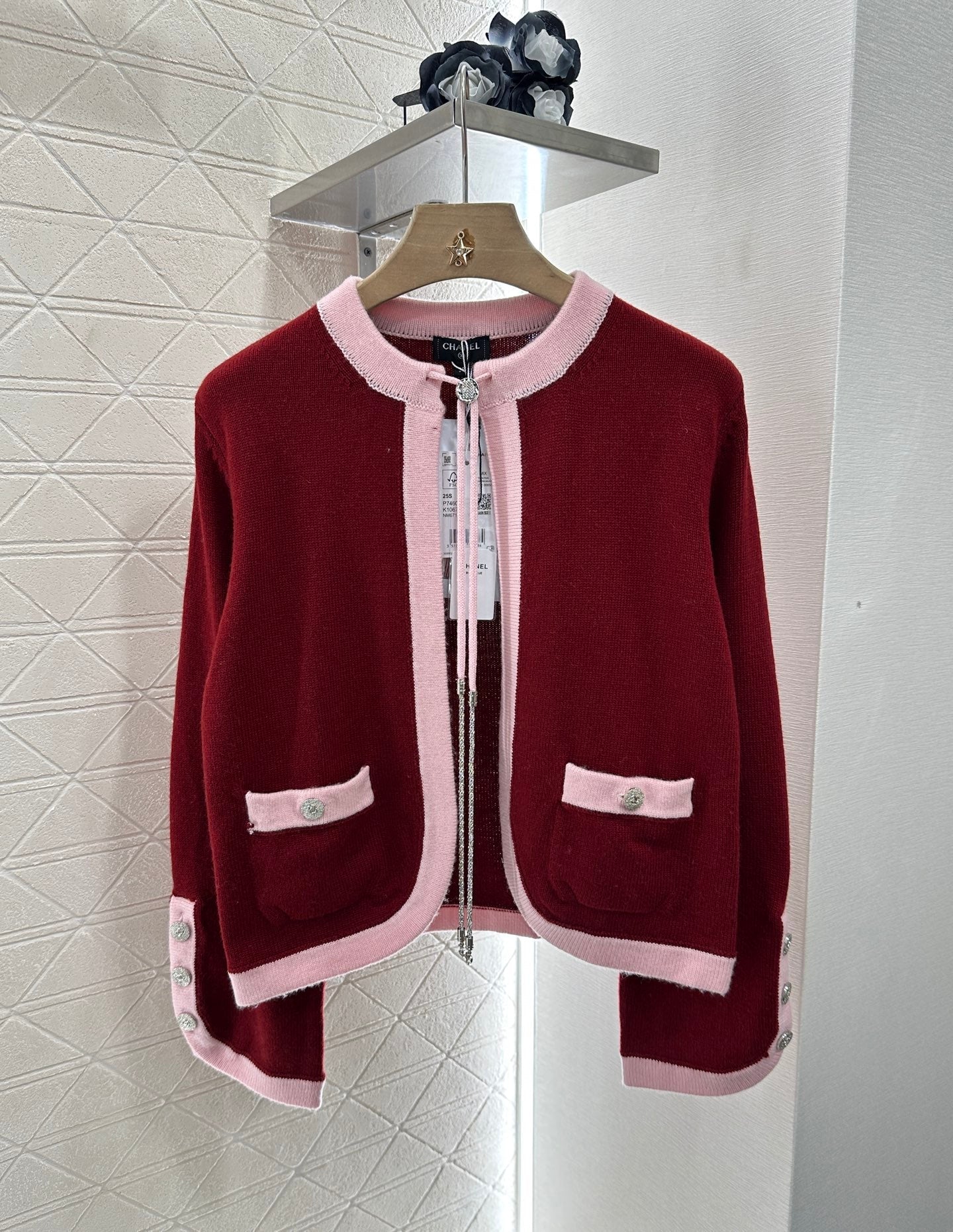 25 new products Knitted cardigan
