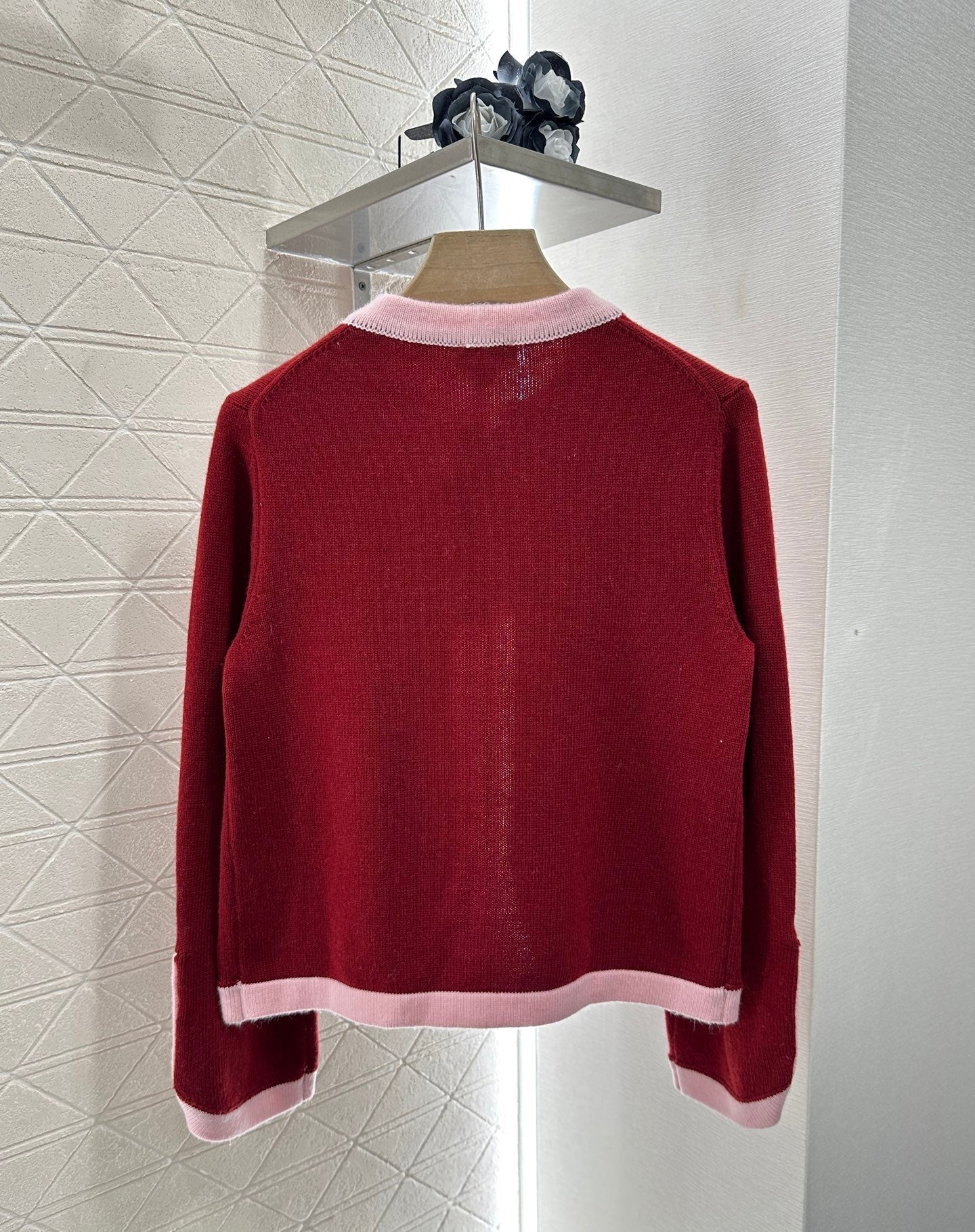 25 new products Knitted cardigan
