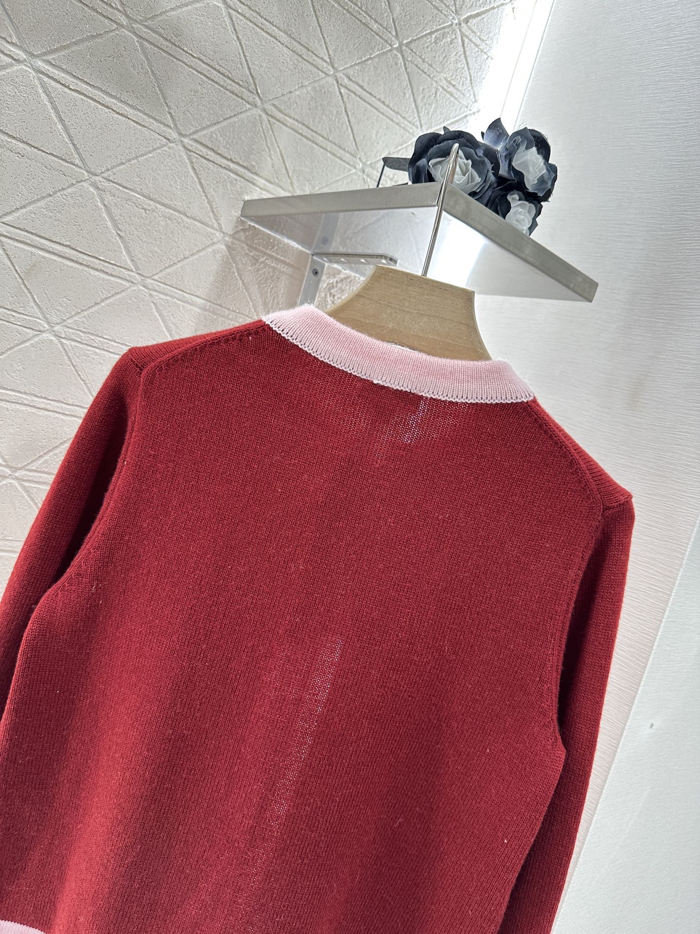 25 new products Knitted cardigan