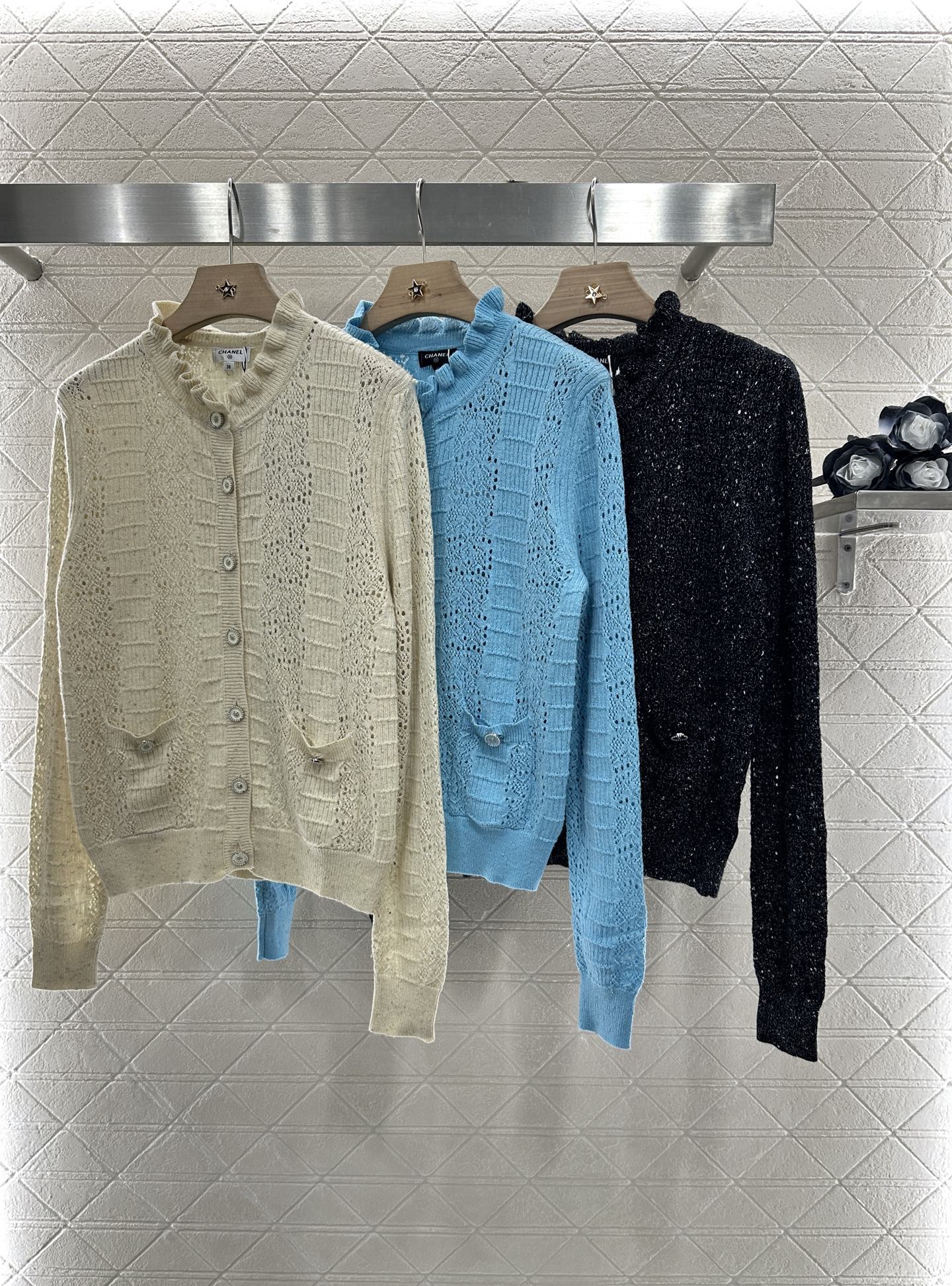 25 new products Knitted cardigan