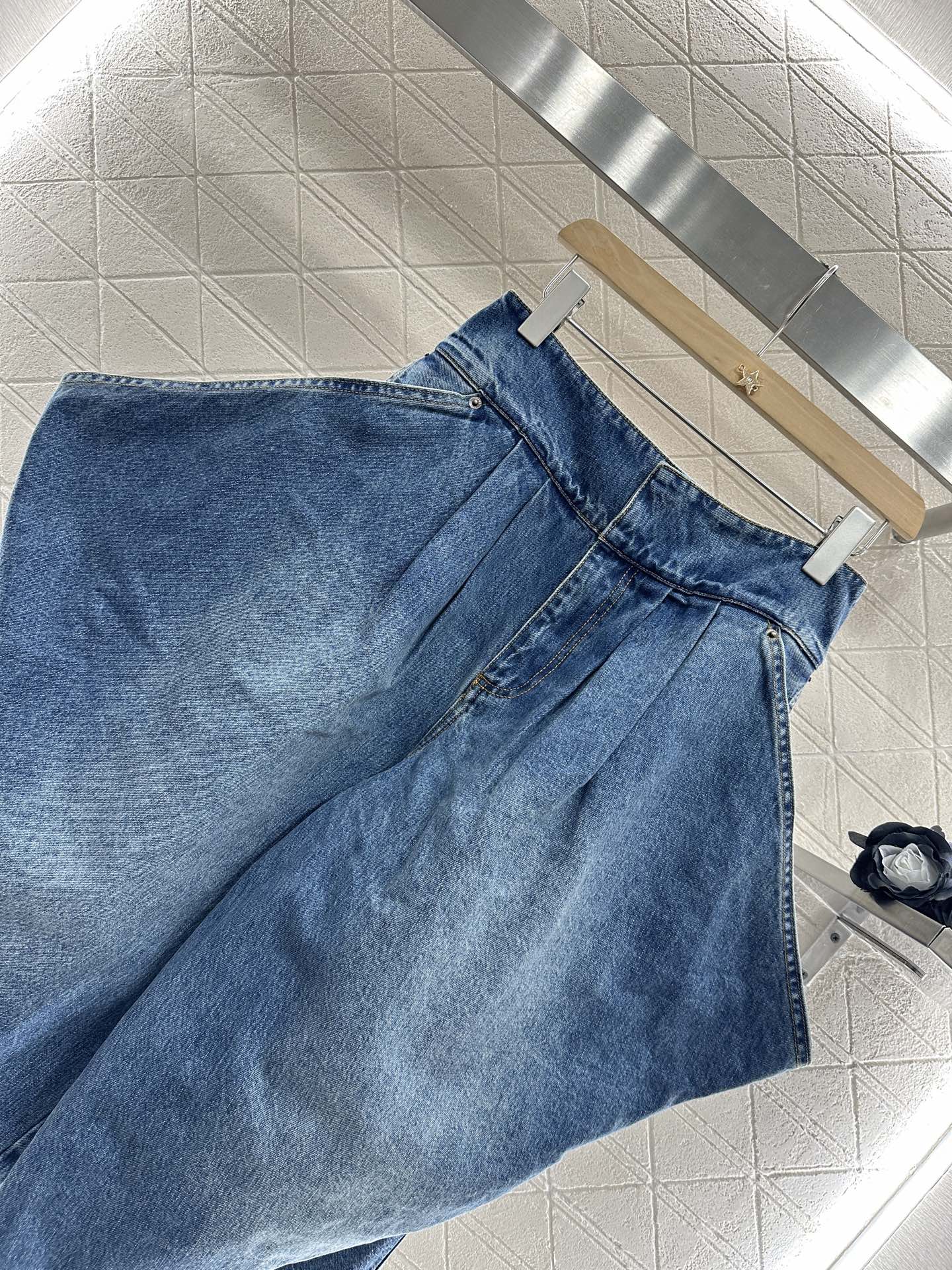 2025 new product Super cool denim cropped pants