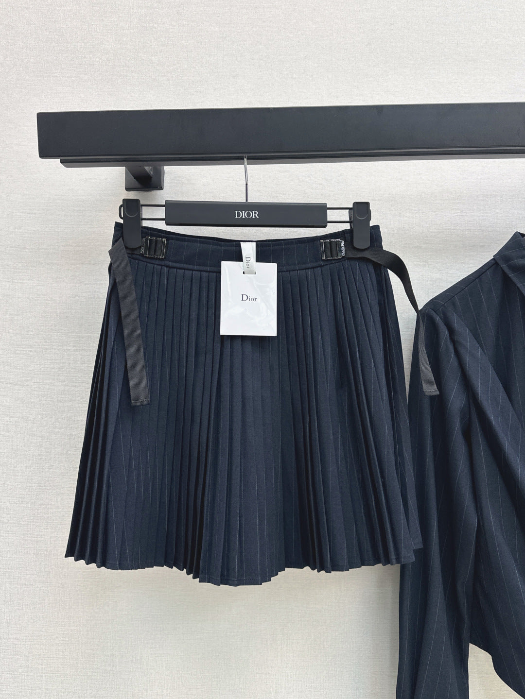 25fw pleated suit