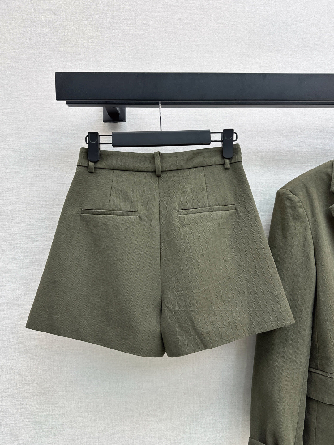 25fw belt skirt