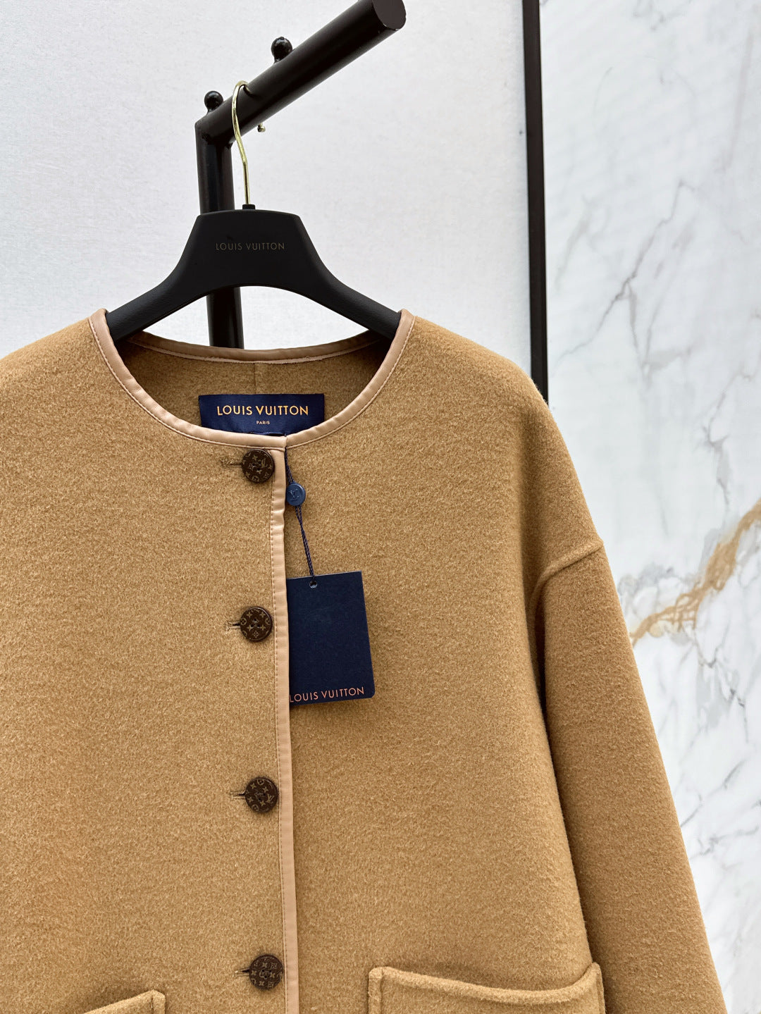 25fw reversible coat