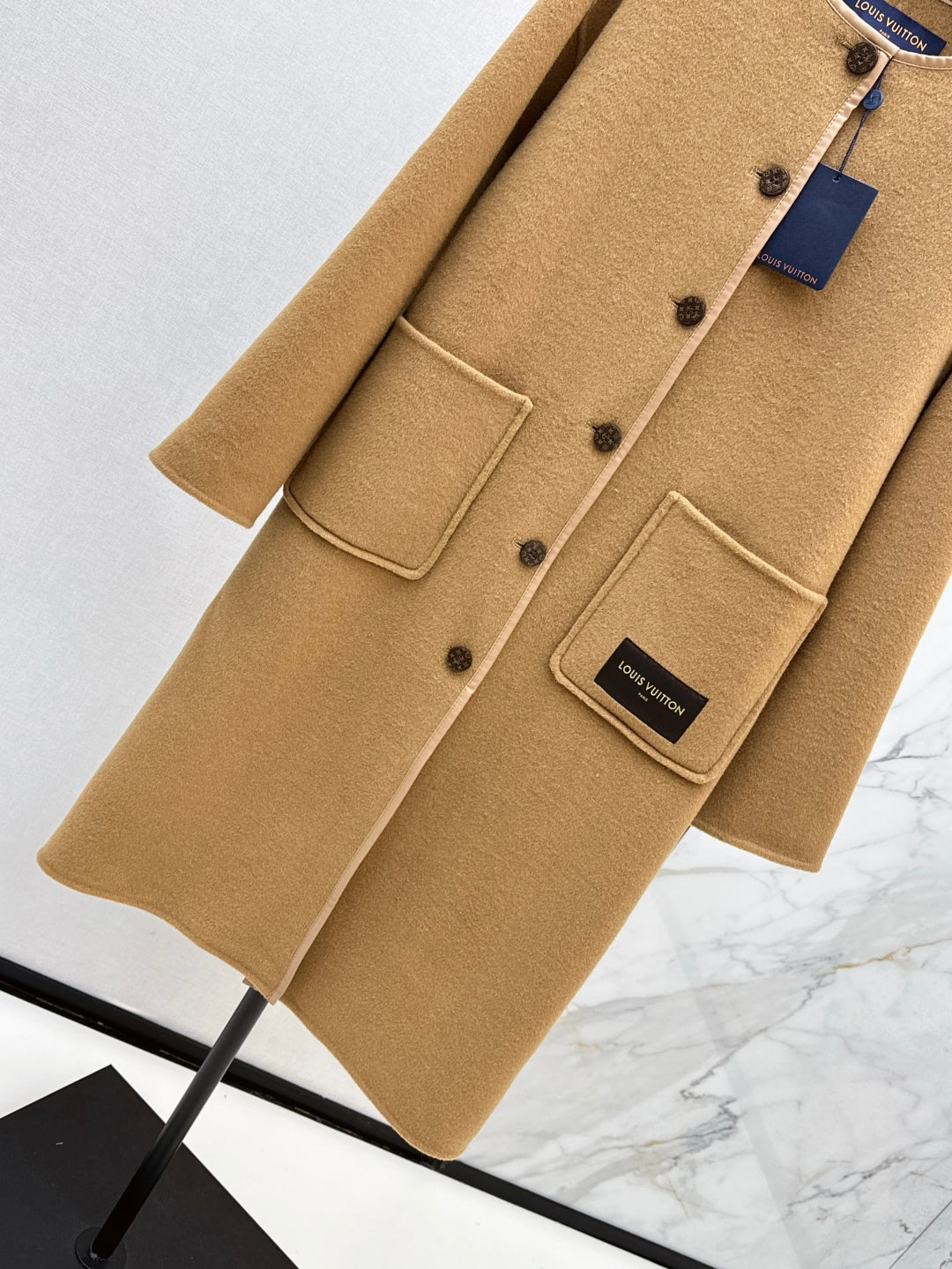 25fw reversible coat