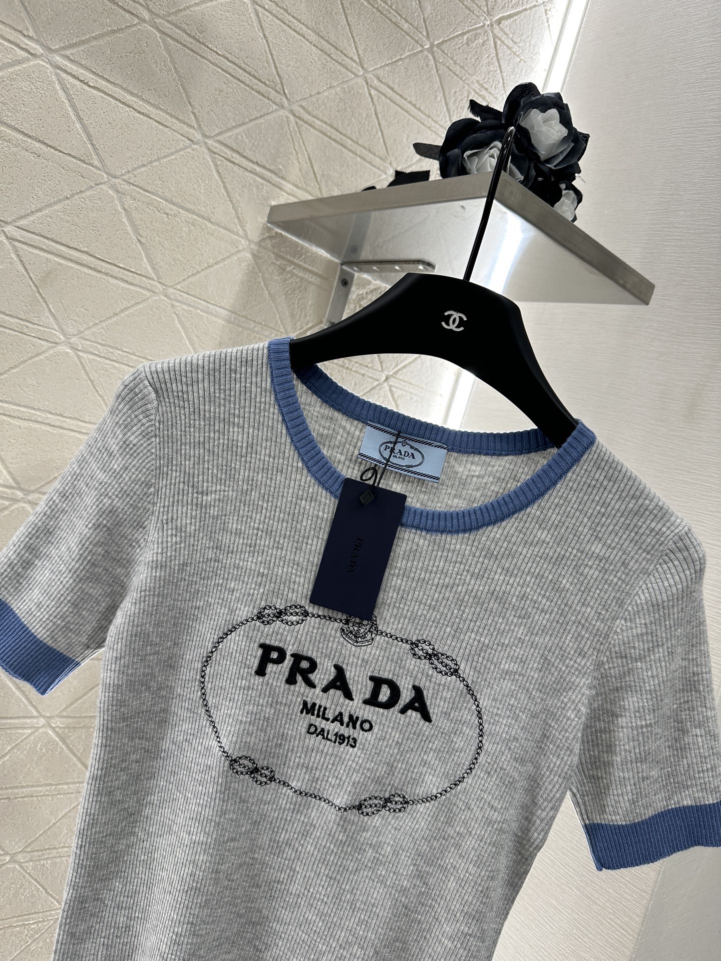 2025 new product Embroidered knitted short sleeves
