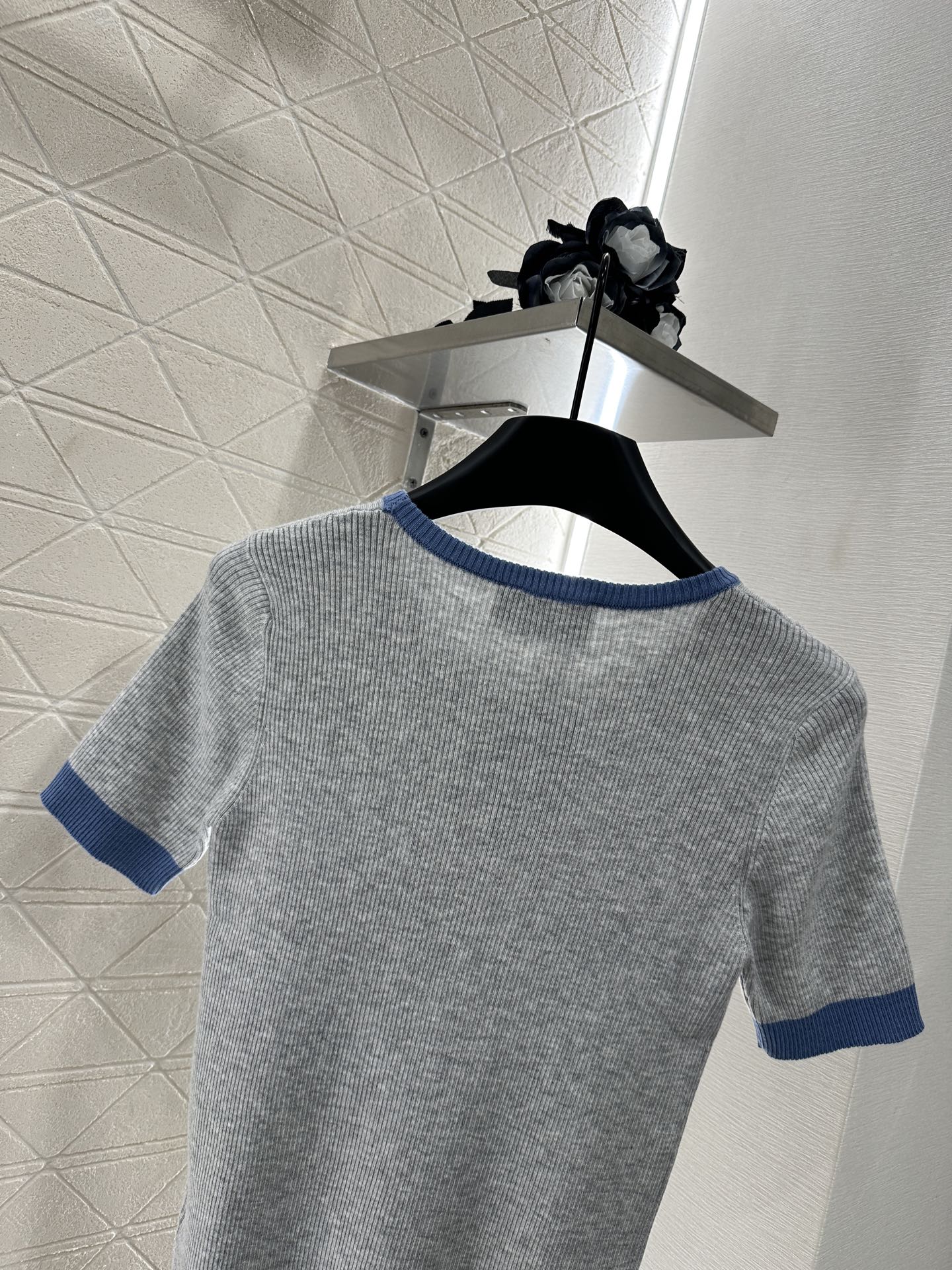 2025 new product Embroidered knitted short sleeves