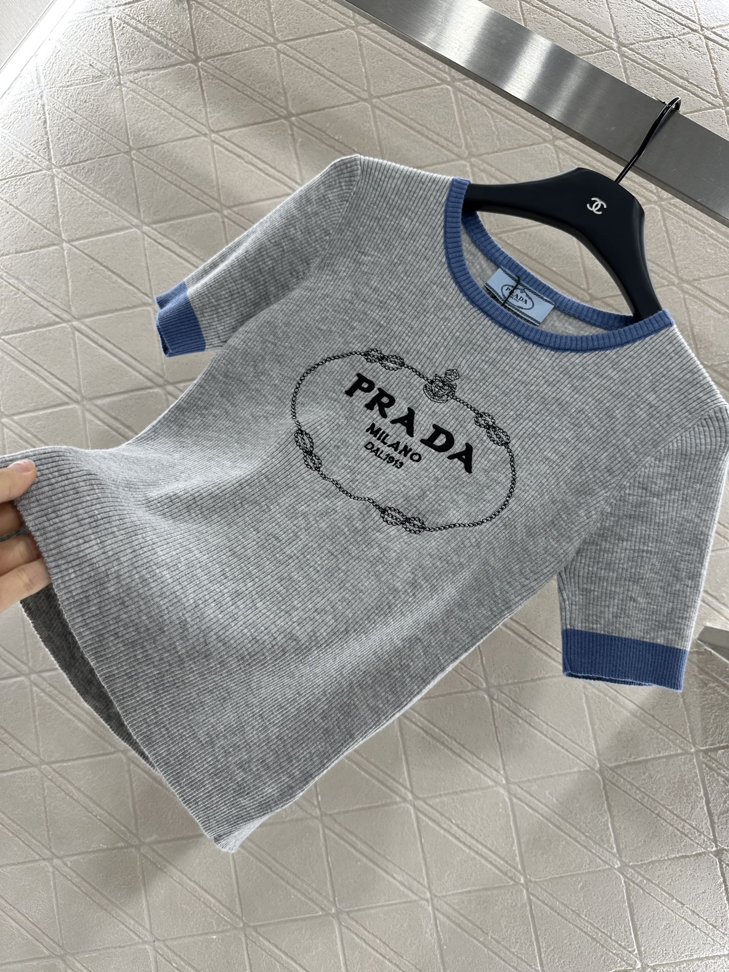 2025 new product Embroidered knitted short sleeves