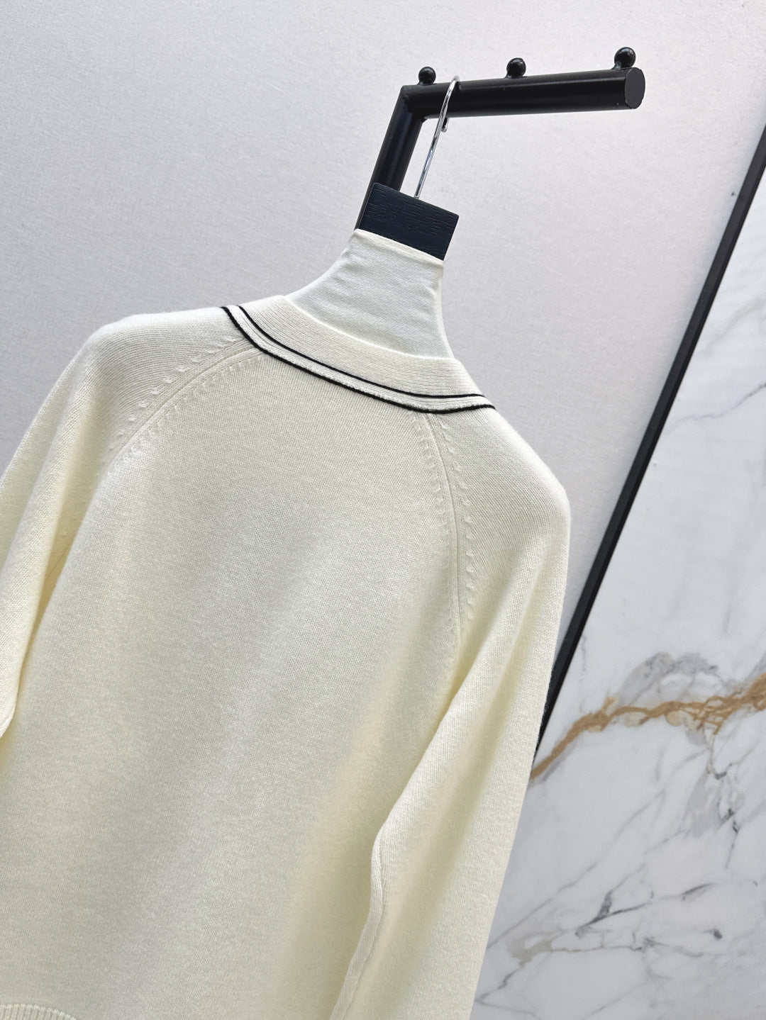 25fw knitted cashmere cardigan