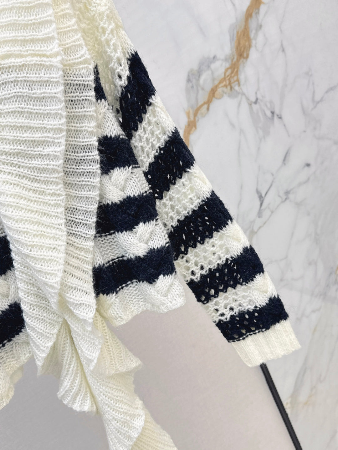 D 25fw knitted sweater