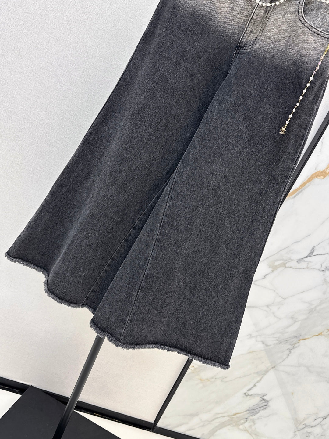 25fw flared jeans