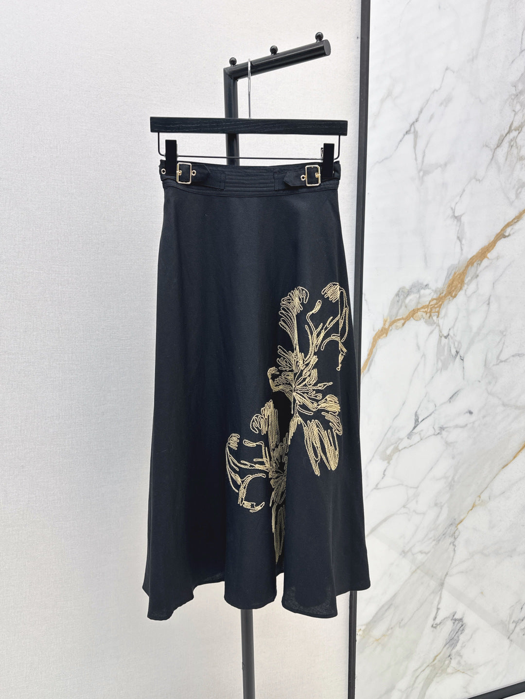25ss embroidered skirt