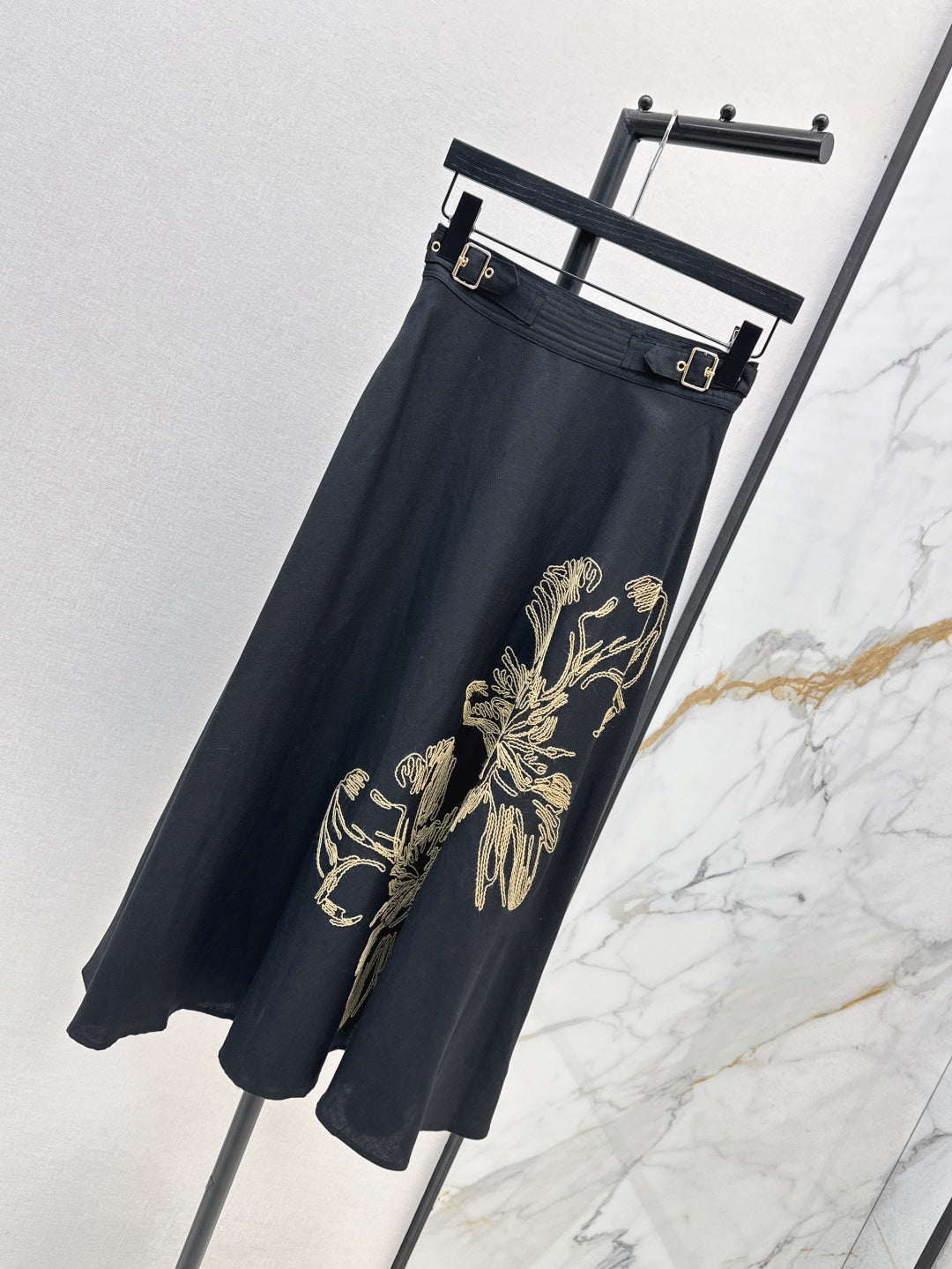 25ss embroidered skirt