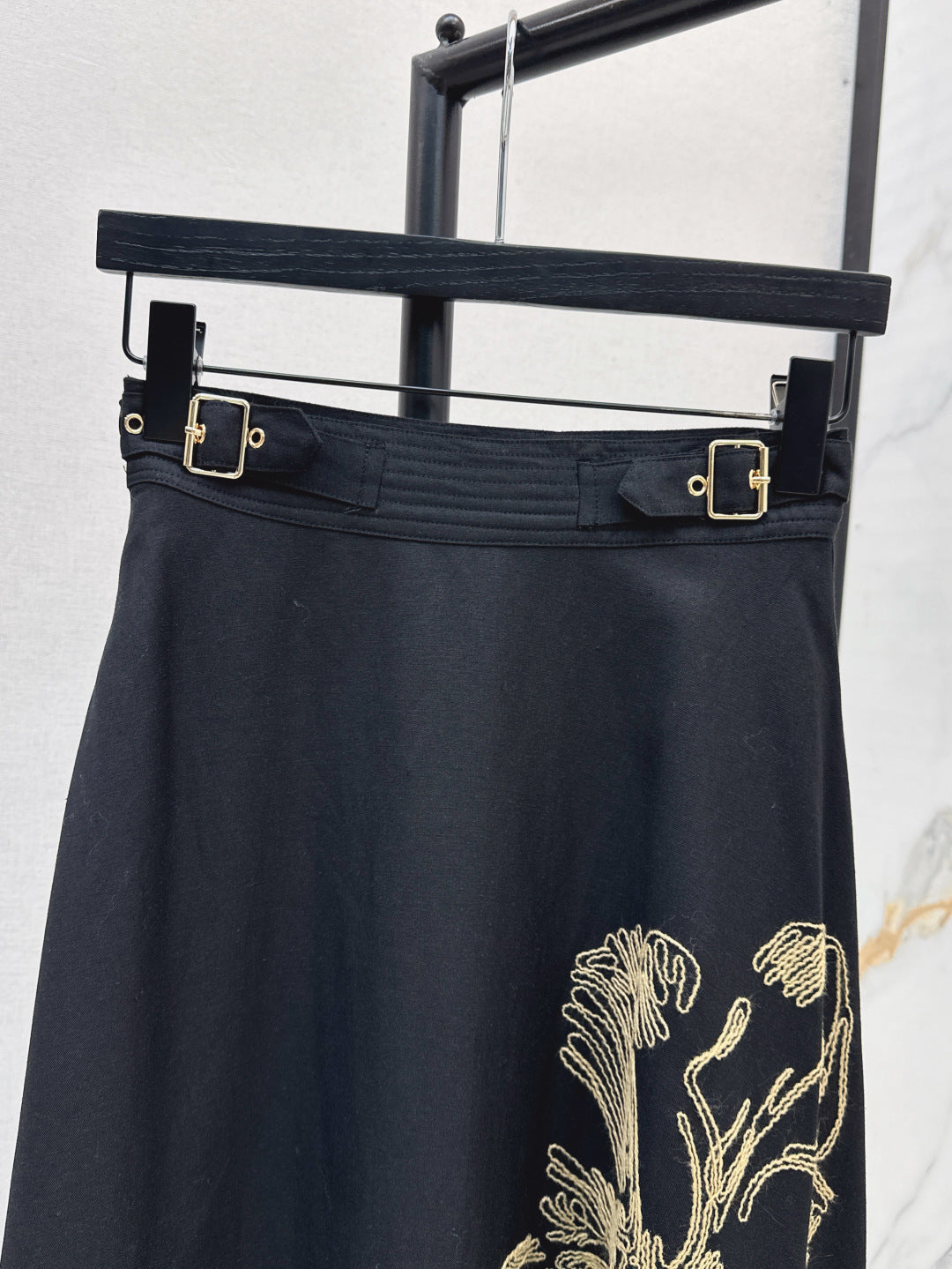 25ss embroidered skirt