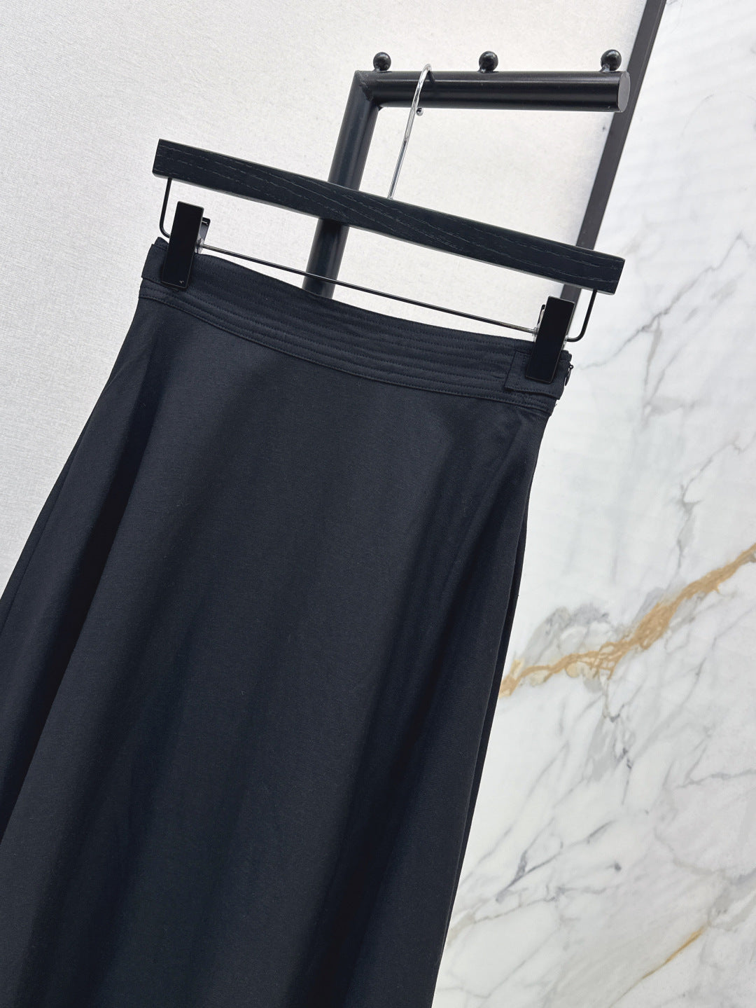 25ss embroidered skirt