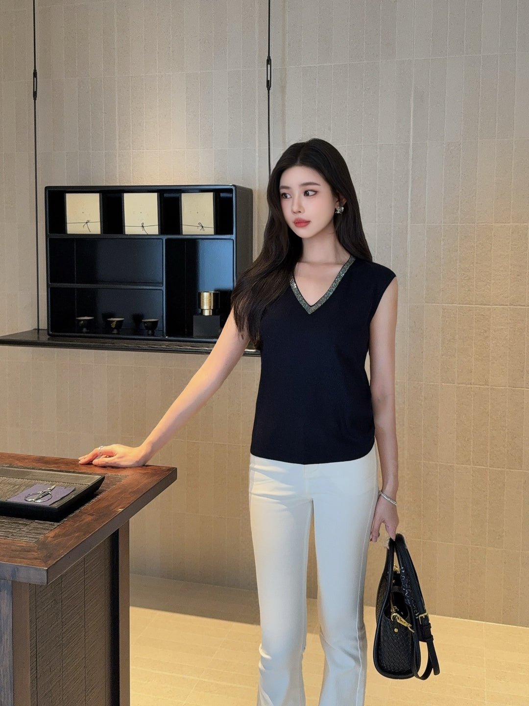 25fw v-neck vest