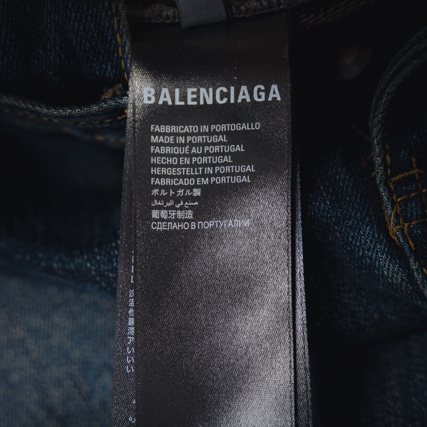 25fw embroidered jeans