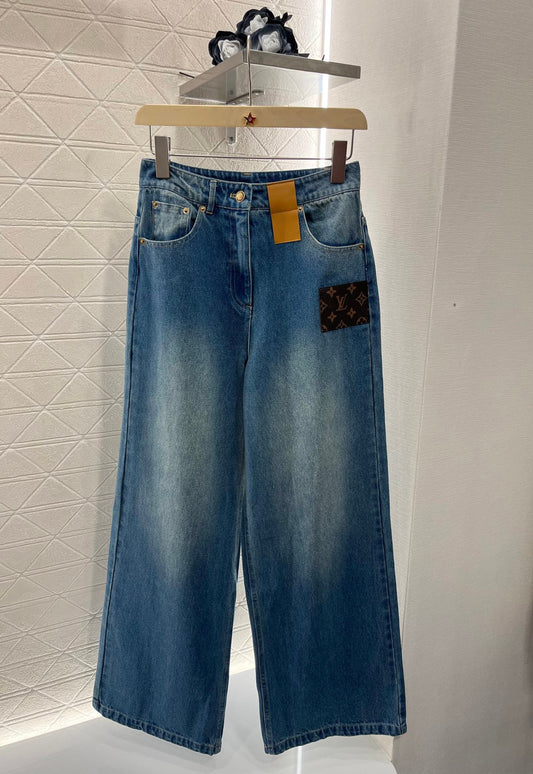 L 25 Small logo wide-leg jeans
