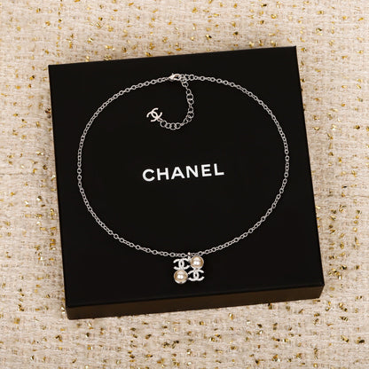 C Rhinestone pearl square chain