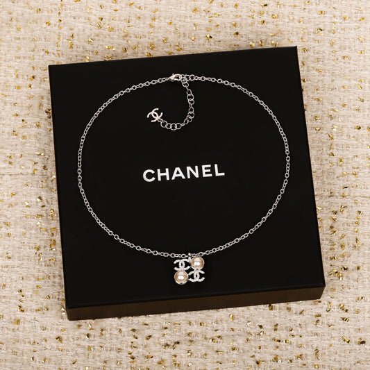 C Rhinestone pearl square chain