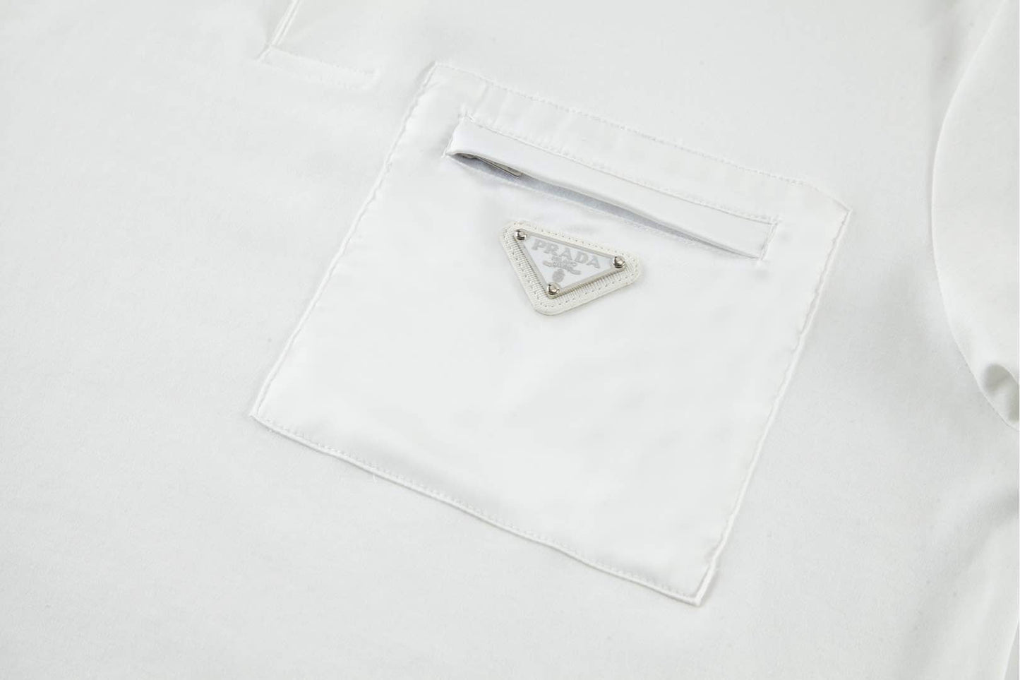 25 Nylon patchwork pocket polo shirt