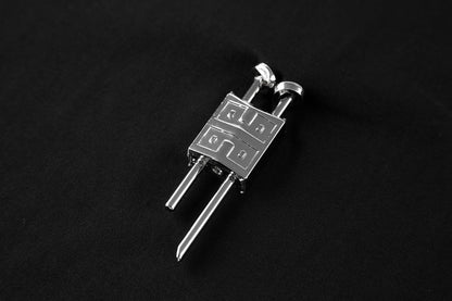 Lock pendant short sleeves
