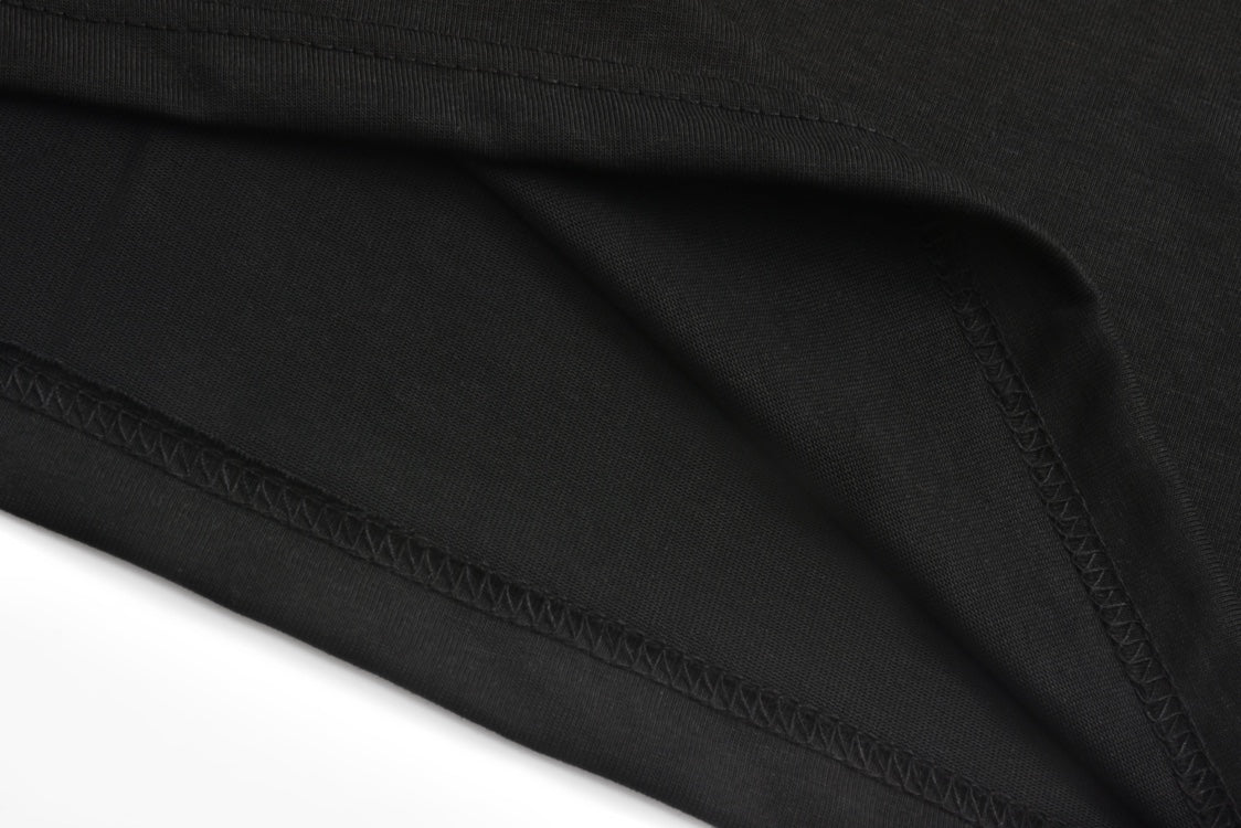 Shoulder embroidered short sleeves