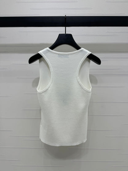 U-neck embroidered knitted vest
