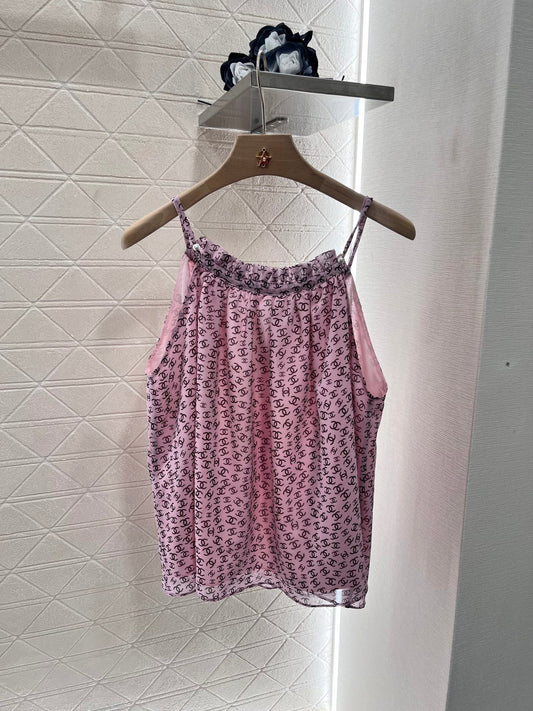 Full width double C pattern sling