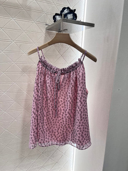 Full width double C pattern sling