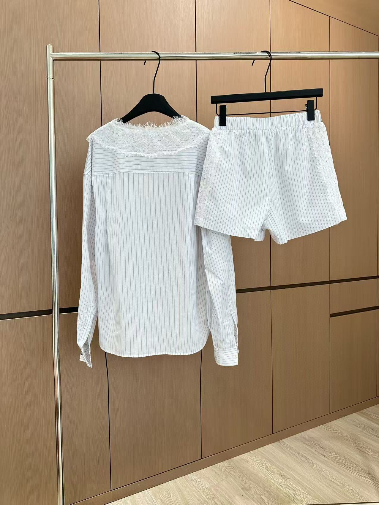 25ss Embroidered striped shirt shorts set!