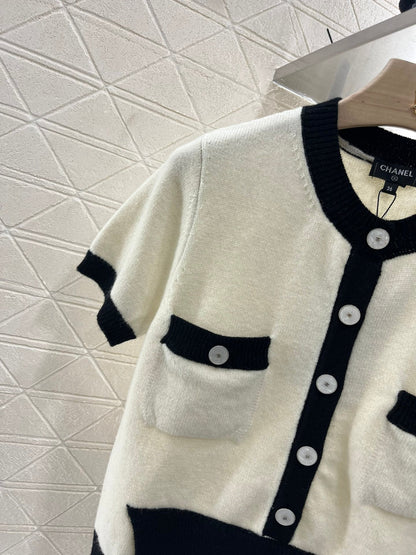 25SS Color blocking knitted short sleeved cardigan