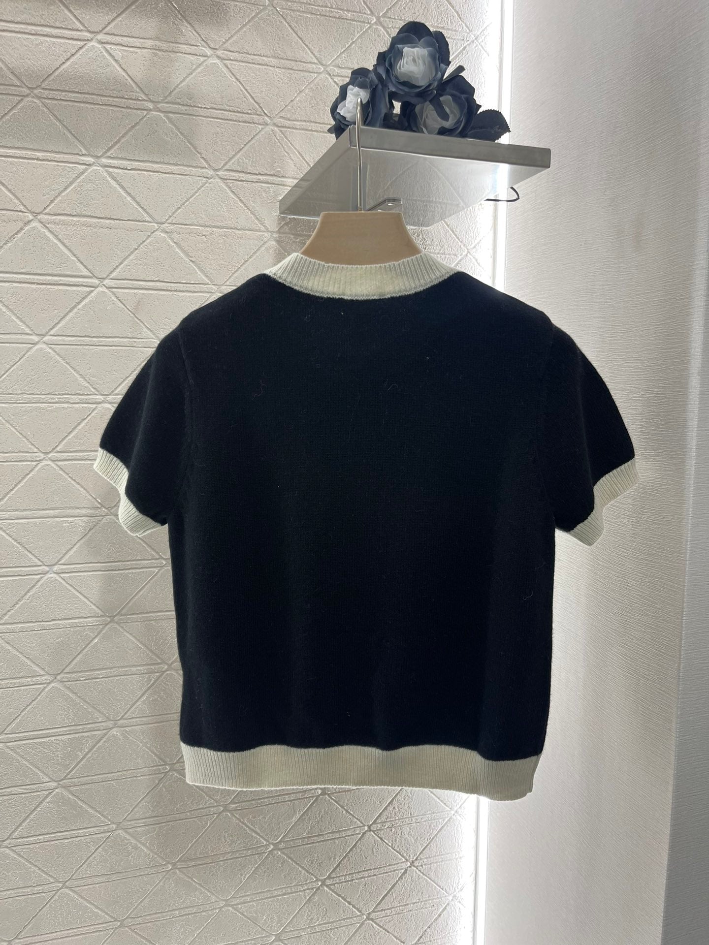 25SS Color blocking knitted short sleeved cardigan