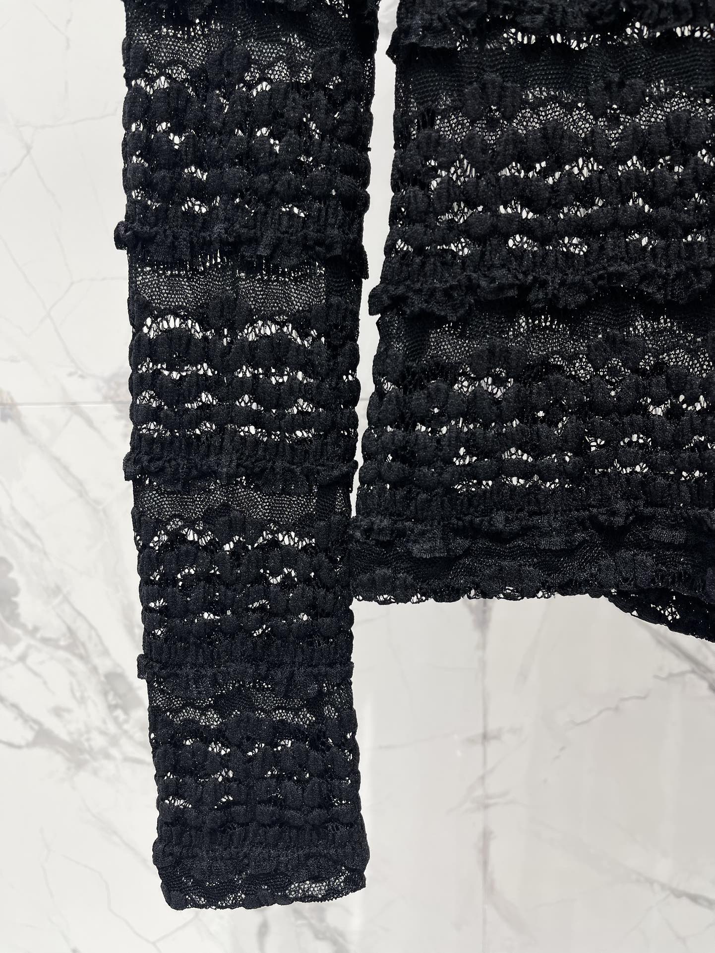 25SS Lace long sleeved top