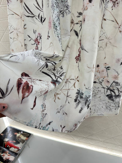 25 High-waisted printed bustier skirt