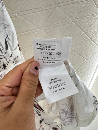 25 High-waisted printed bustier skirt