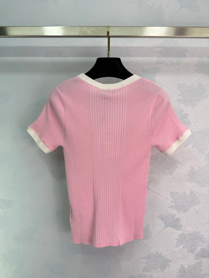 25  Slim fit knitted short sleeved shirt