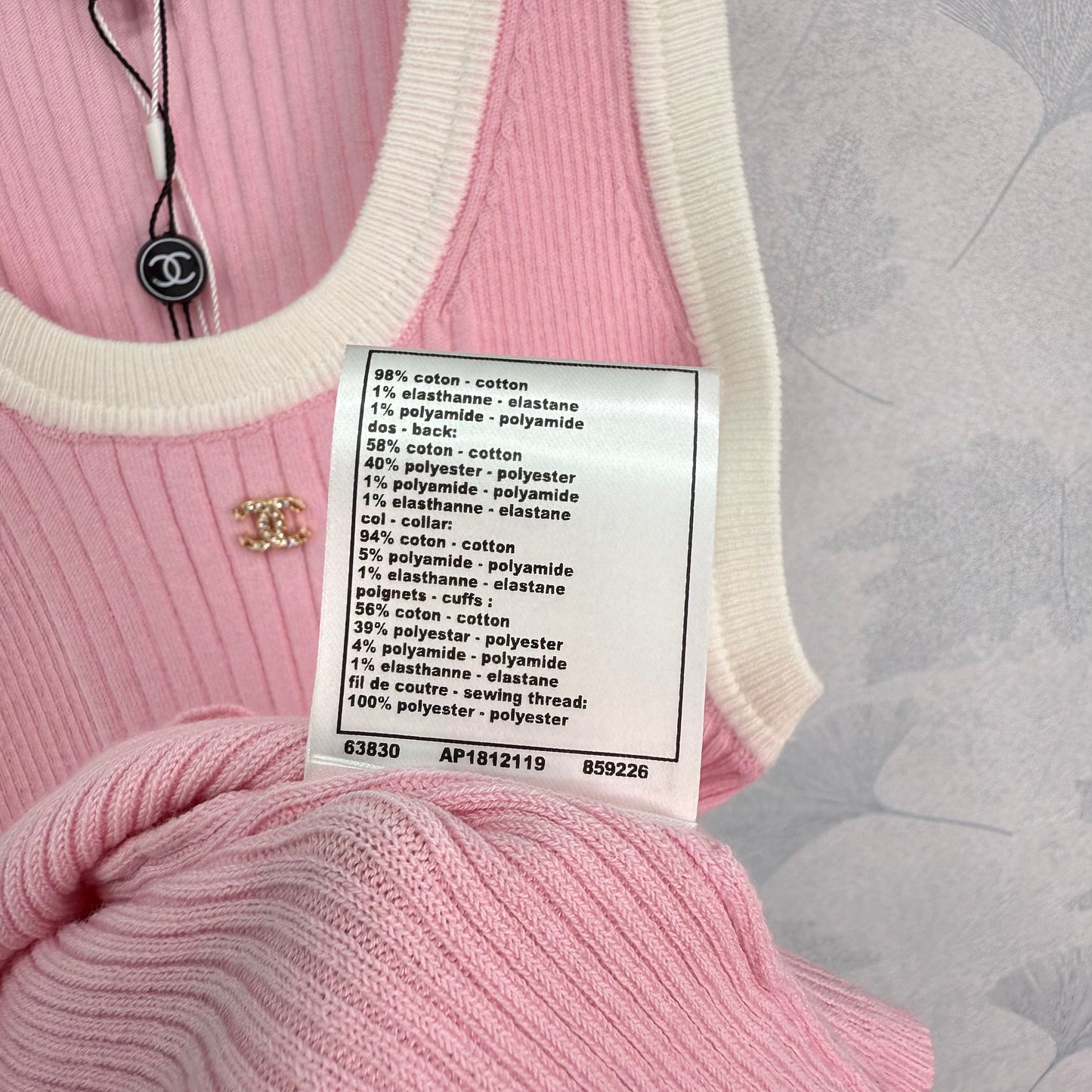 25 Slim knit vest