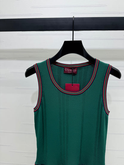 25 Colorblocked pleated sleeveless knit dress!