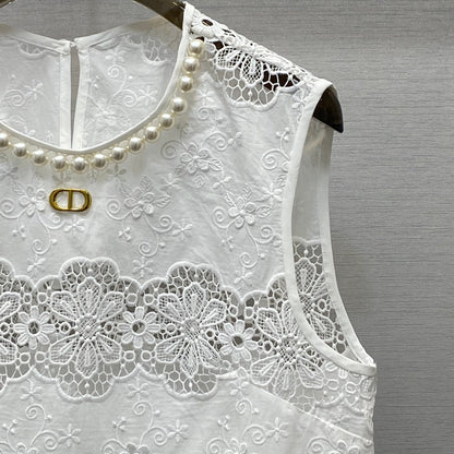 25  Embroidered Delicate Vest + Skirt Set