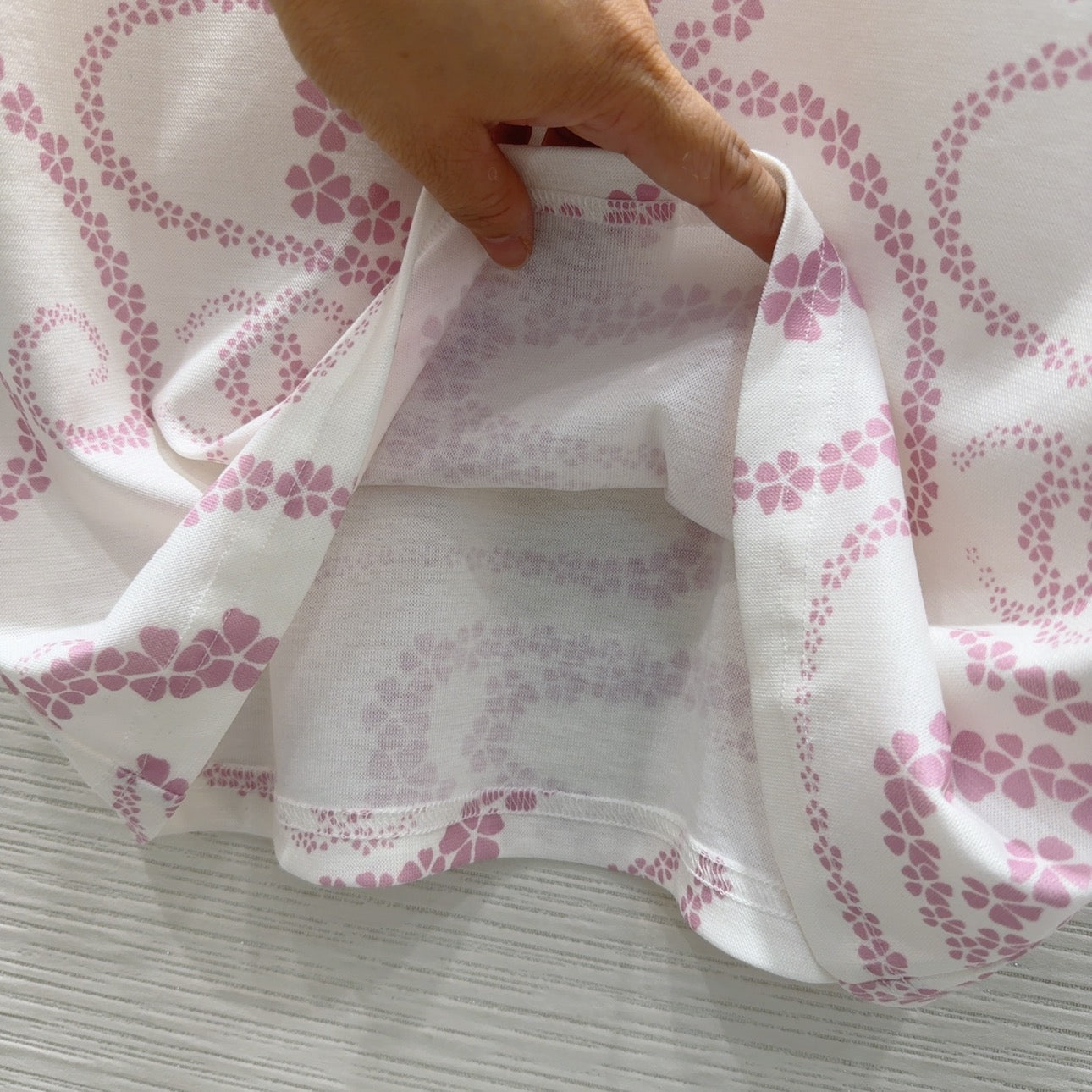 25 Flower Curve Pattern Short Sleeve