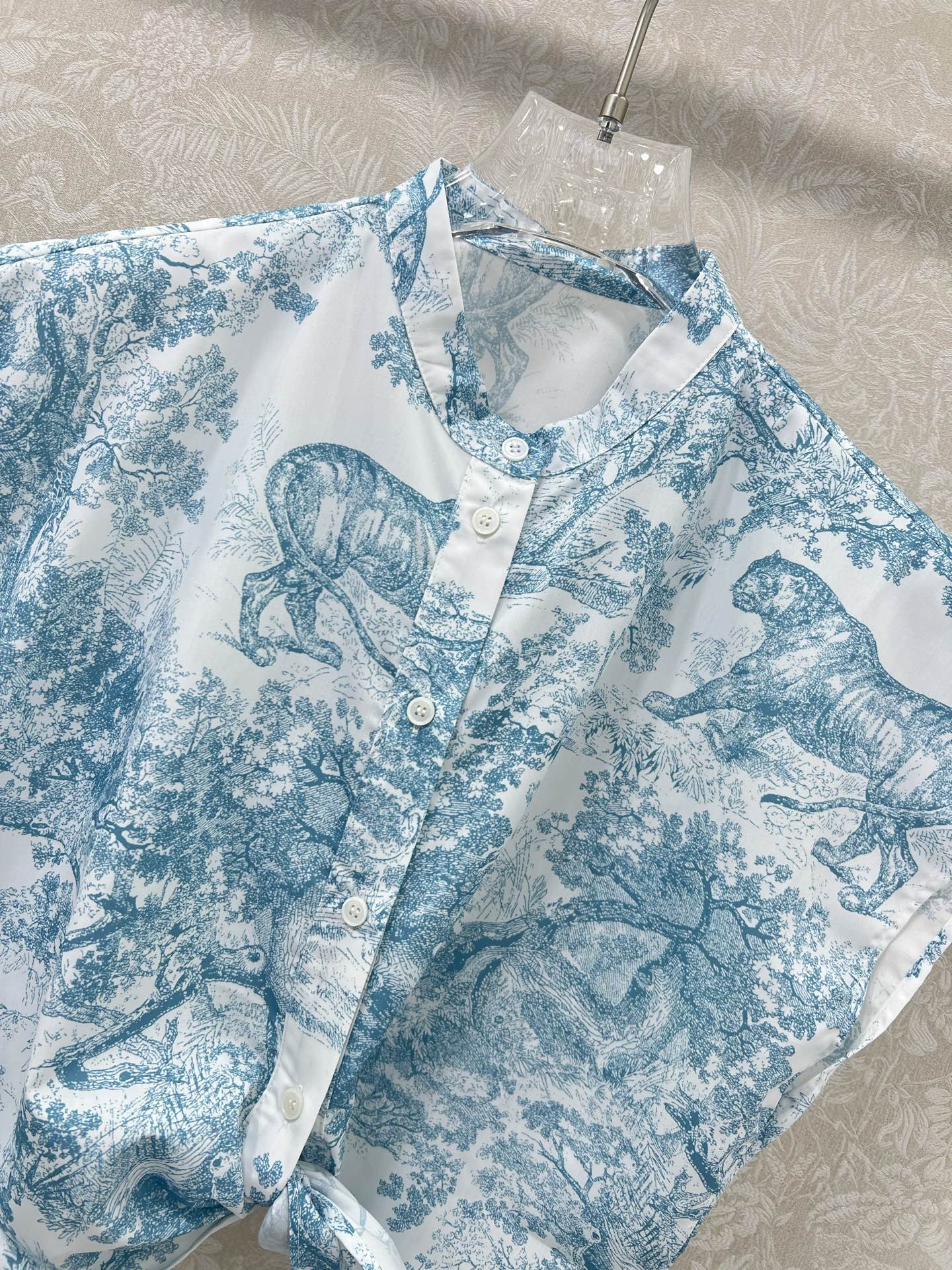D 25 new jungle animal print Tie short shirt