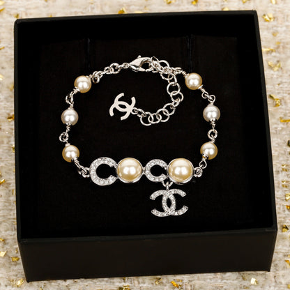 C Rhinestone pearl coco bracelet