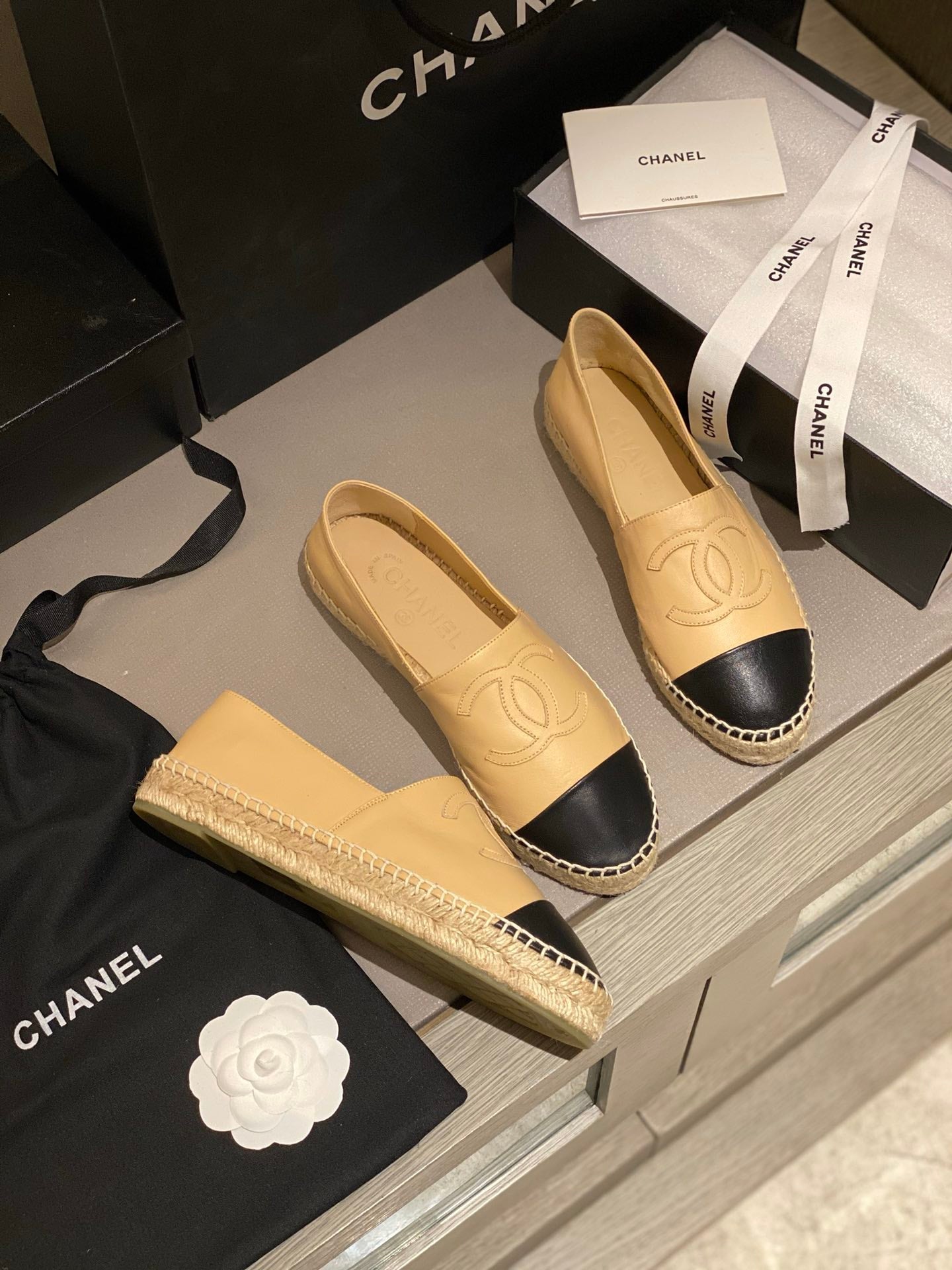 espadrilles beige black calfskin