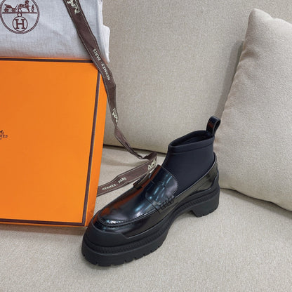 Short Boot Black Cowhide 348002