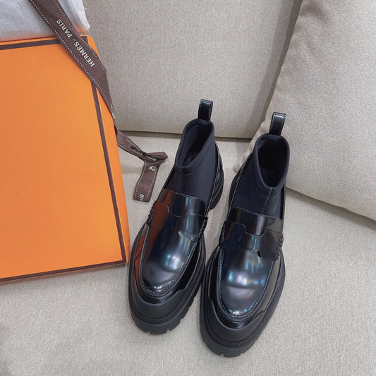 Short Boot Black Cowhide 348002